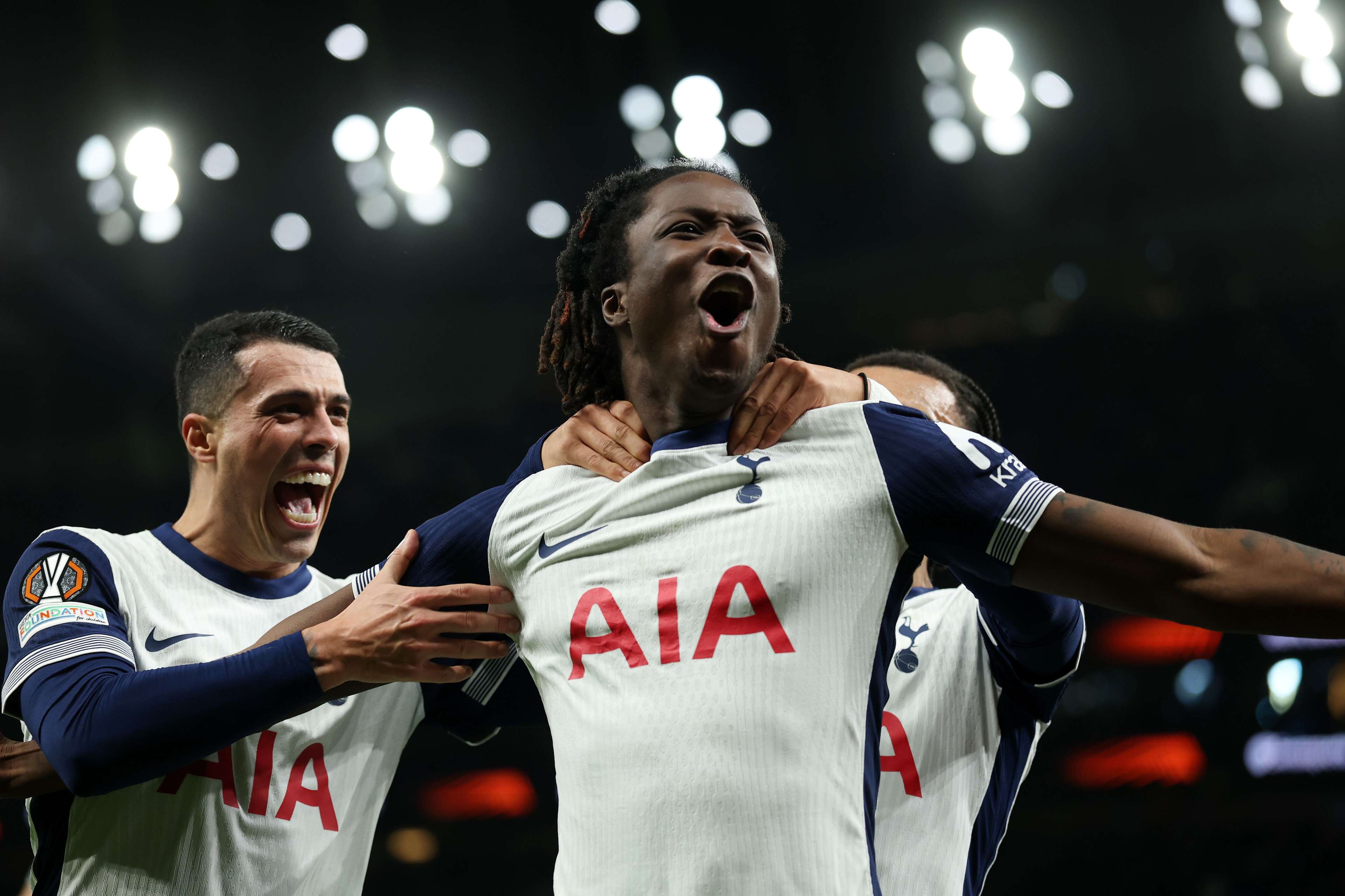 能够凝聚整 能够凝聚整